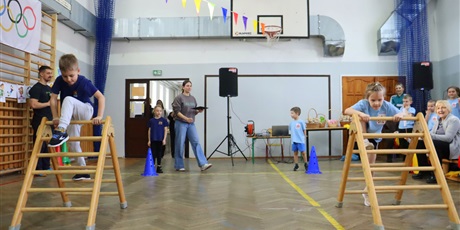 Powiększ grafikę: iii-gdanska-spartakiada-szesciolatkow-676143.jpg