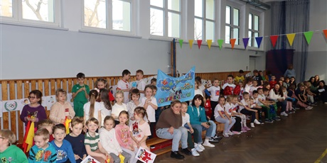 Powiększ grafikę: iii-gdanska-spartakiada-szesciolatkow-676151.jpg