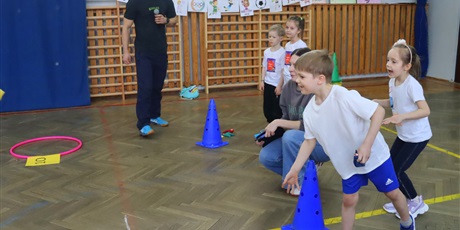 Powiększ grafikę: iii-gdanska-spartakiada-szesciolatkow-676152.jpg