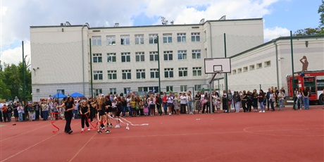 Powiększ grafikę: jubileusz-65-lecia-szkoly-701435.jpg