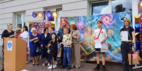 Powiększ grafikę: jubileusz-65-lecia-szkoly-701438.jpg