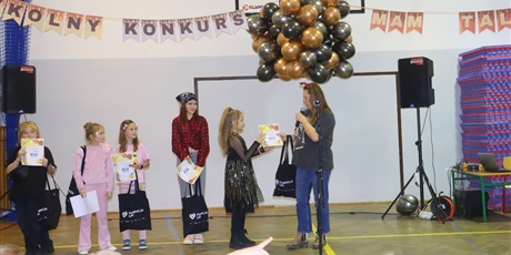 Powiększ grafikę: wielka-choinka-669775.jpg