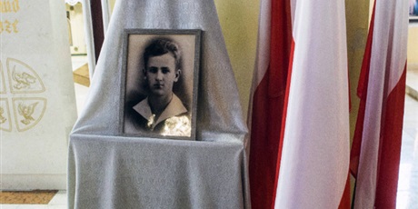 Powiększ grafikę: Uroczystość posadzenia Dębu Pamięci oraz odsłonięcia pamiątkowej tablicy dla uczczenia podchorążego Kawalerii Wojska Władysława Precela